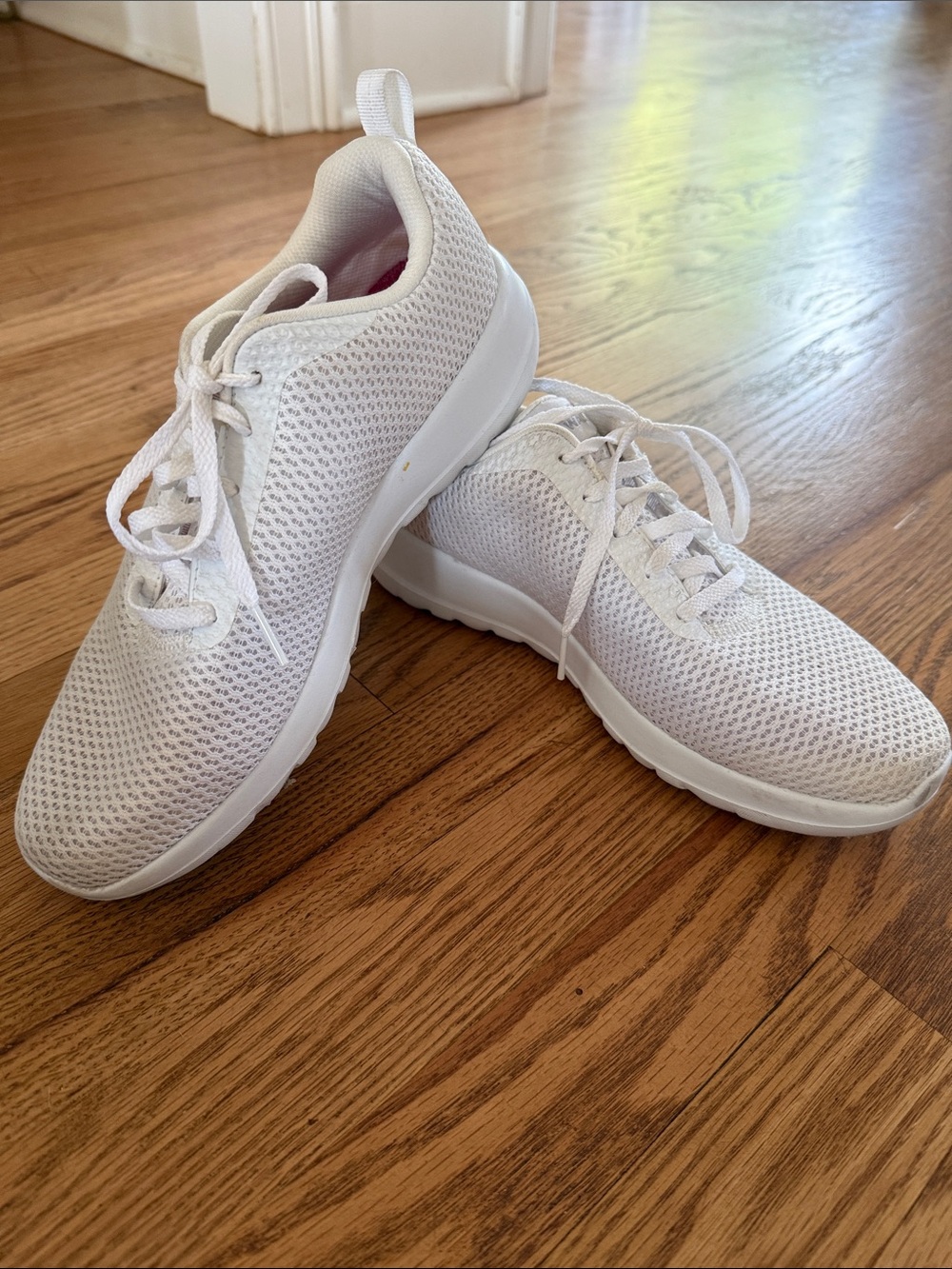 Sketchers GOGO Max Mesh Sneakers size 8 - Like New!